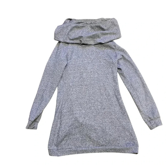 Dressfo Sweater - Picture 3 of 3